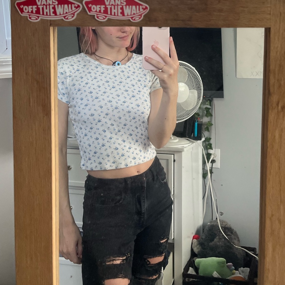 Brandy Melville Tee
